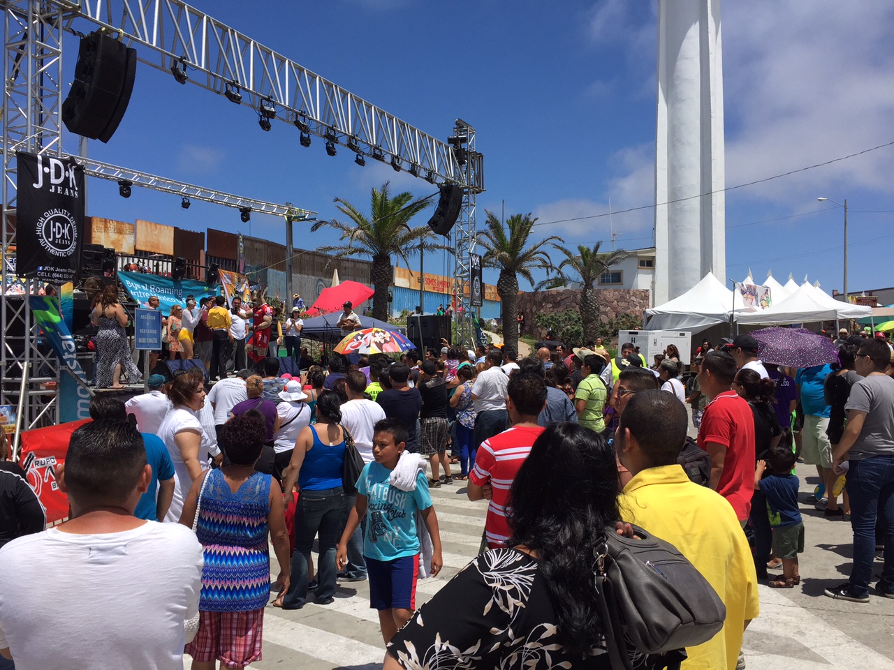 Asisten 30 mil personas al evento “Tijuana en la playa 2015”