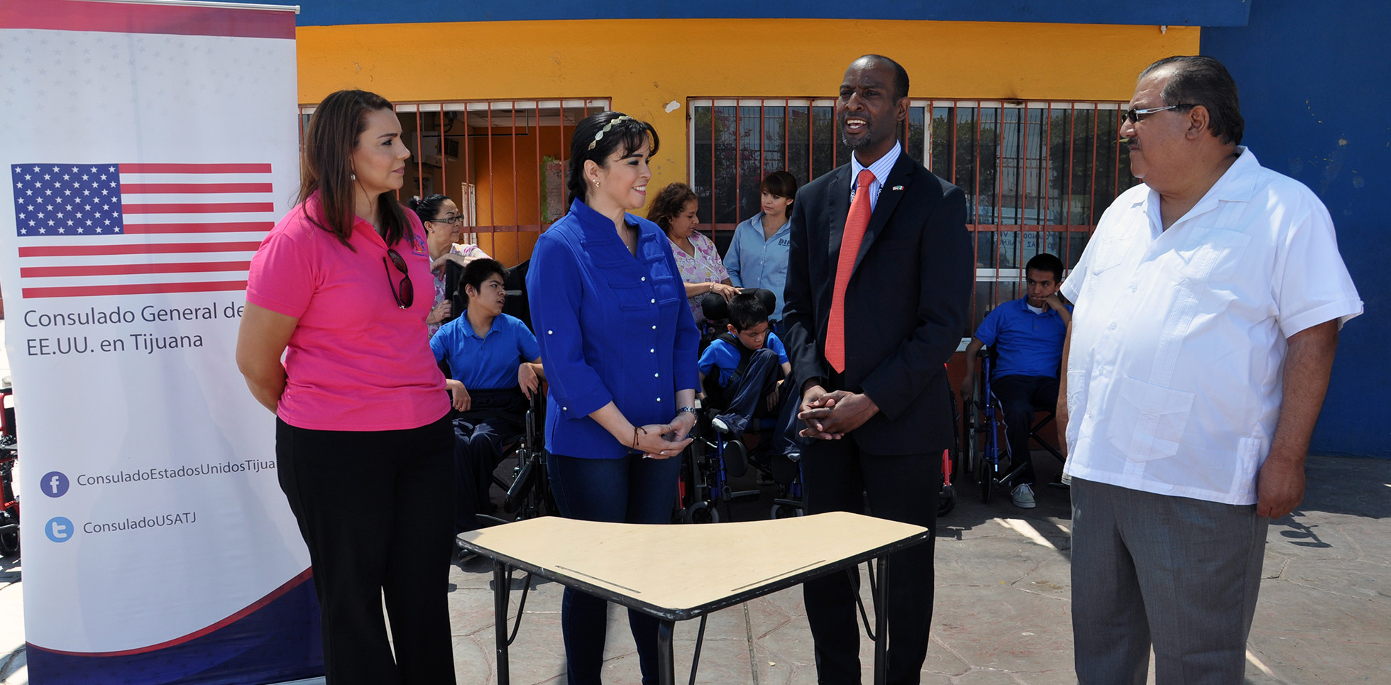 Recibe Dif Bc Donativo Por Parte Del Consulado Americano En Tijuana Guardián Tijuana 1109