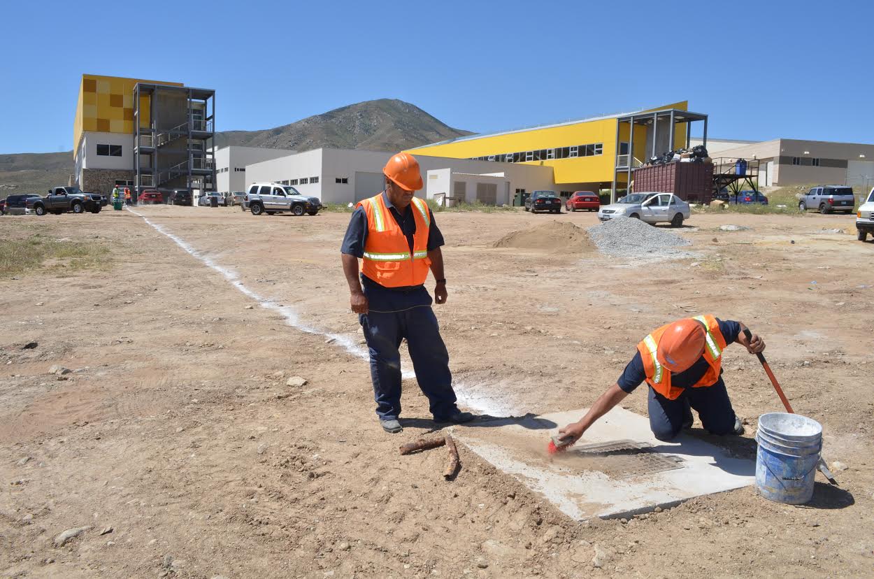 Cespt construyó una línea de agua potable para el edificio de CISALUD-Valle Las Palmas