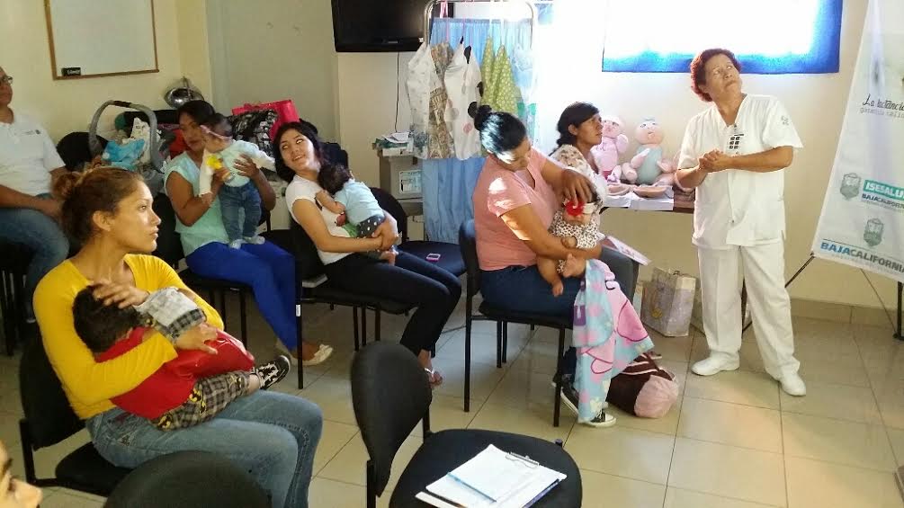 Los centros de salud ofrecen pláticas sobre los beneficios de la lactancia materna