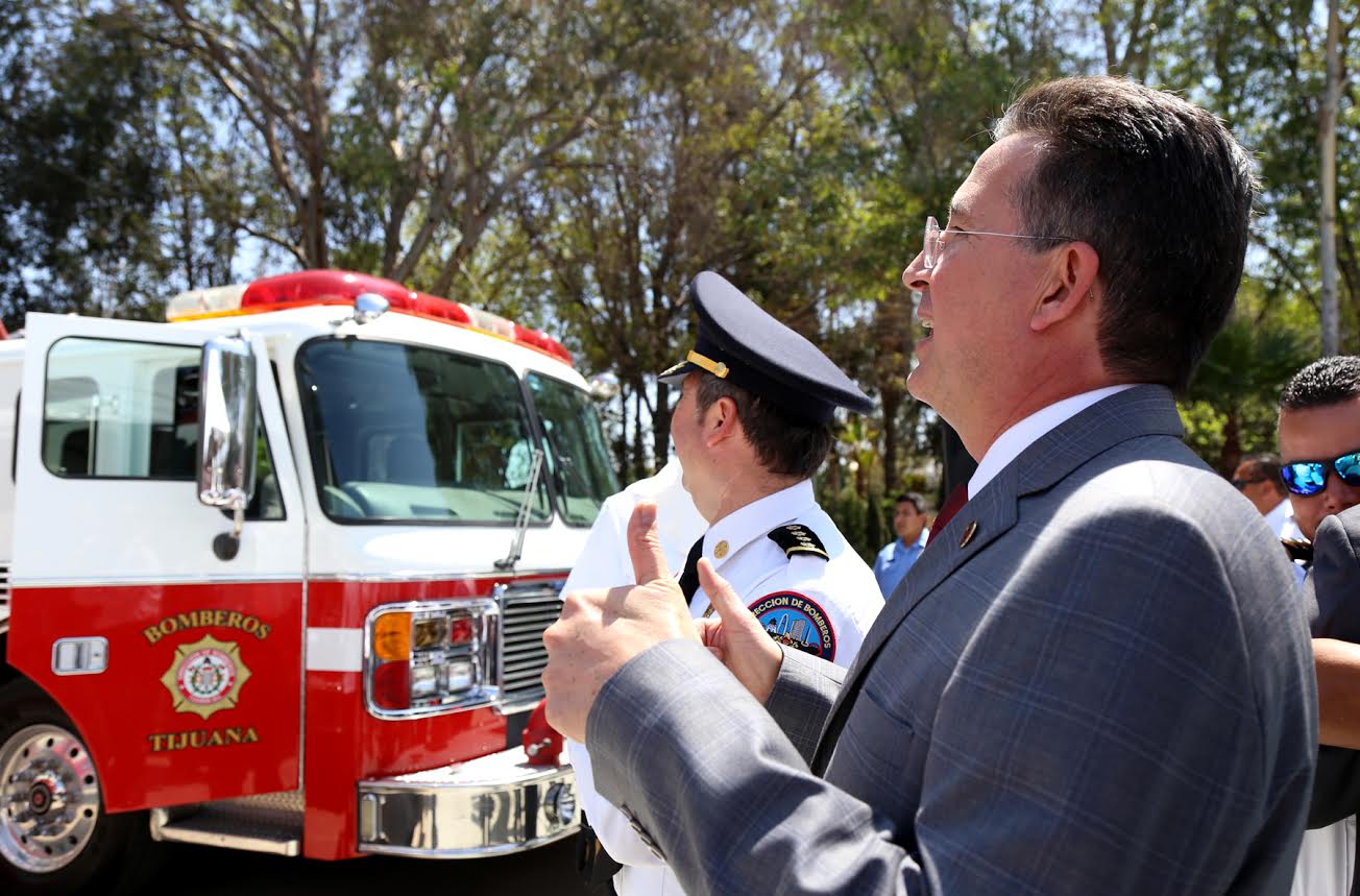 “Nuevo equipo para bomberos, asegura reacción oportuna para protección de los tijuanenses”: JAO