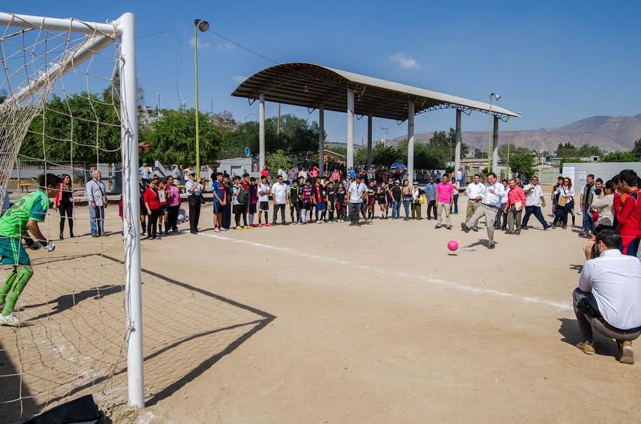 Alcalde de Tijuana convive con deportistas