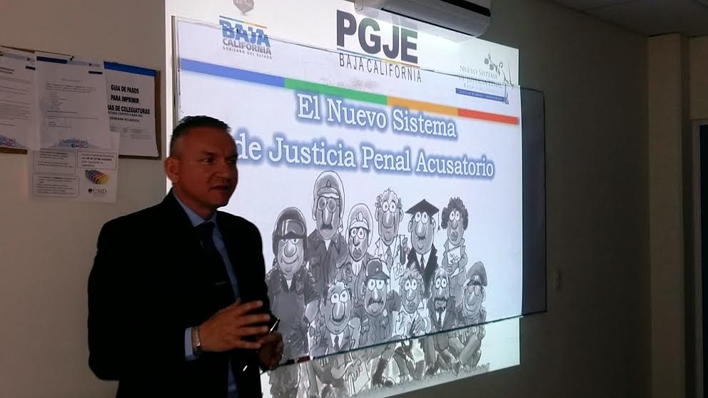 Expone PGJE “ABC del Sistema de Justicia Penal” en UNID