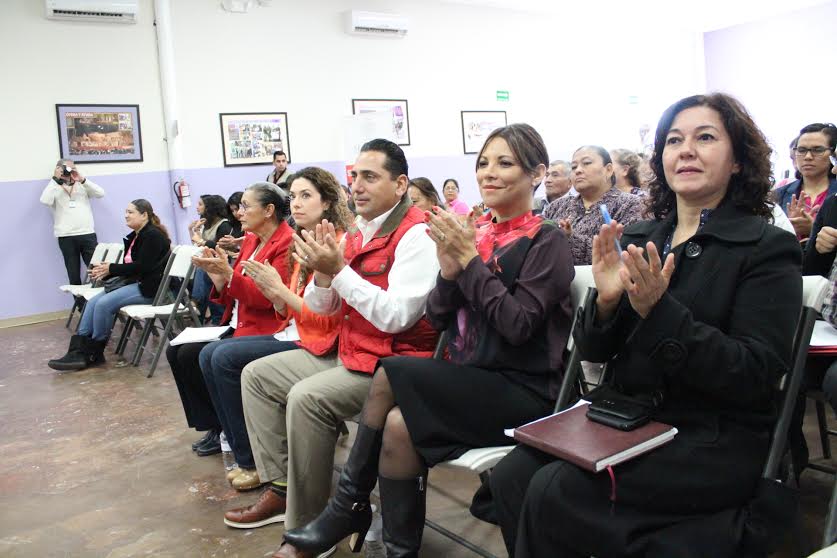 Sedesol informa sobre sus programas en DIF Tijuana