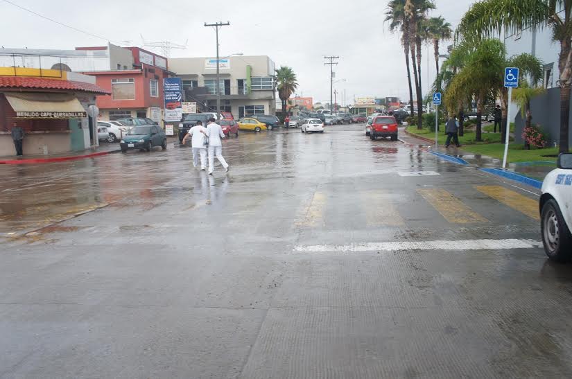 Protección Civil de Rosarito atiende reportes tras recientes lluvias