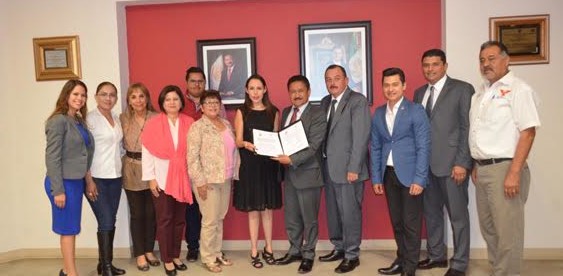 La CEDHBC firma convenio con el Ayuntamiento de Ensenada
