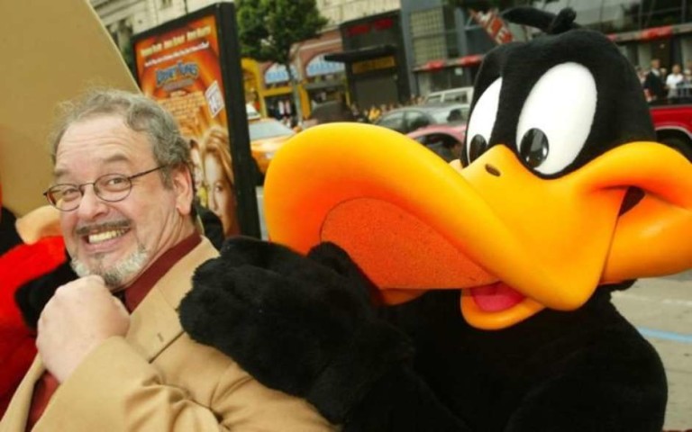 Muere la voz de Bugs Bunny y el Pato Lucas