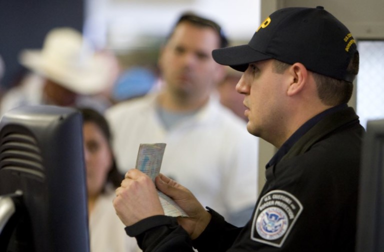 La Oficina de Aduanas y Protección Fronteriza iniciará pruebas biométricas