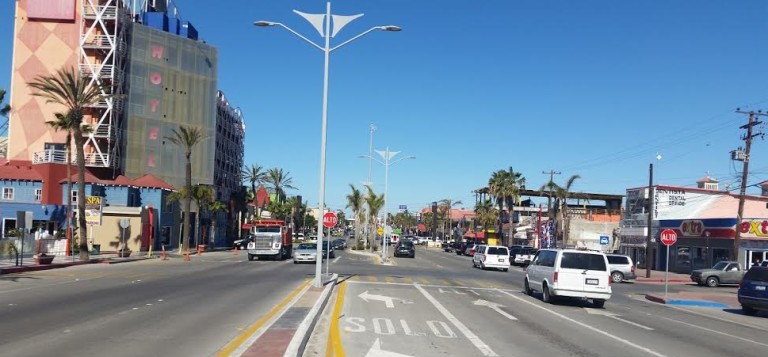 Ayuntamiento de Rosarito colocará  arco metálico sobre  Boulevard Benito Juárez