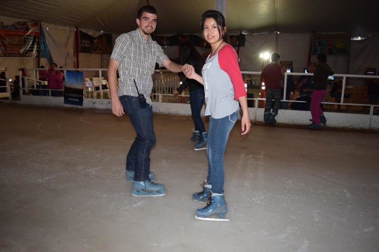 Impartirán clases de patinaje en hielo en Parque Morelos