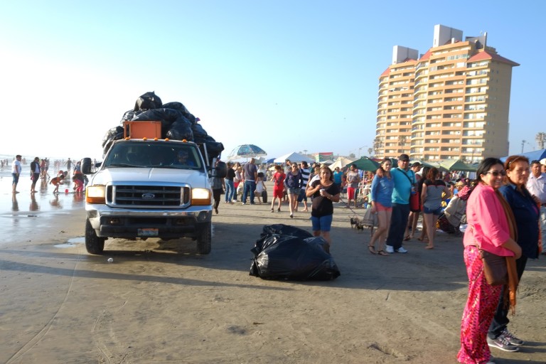 Recolectan más de 240 toneladas de basura en Playas de Rosarito