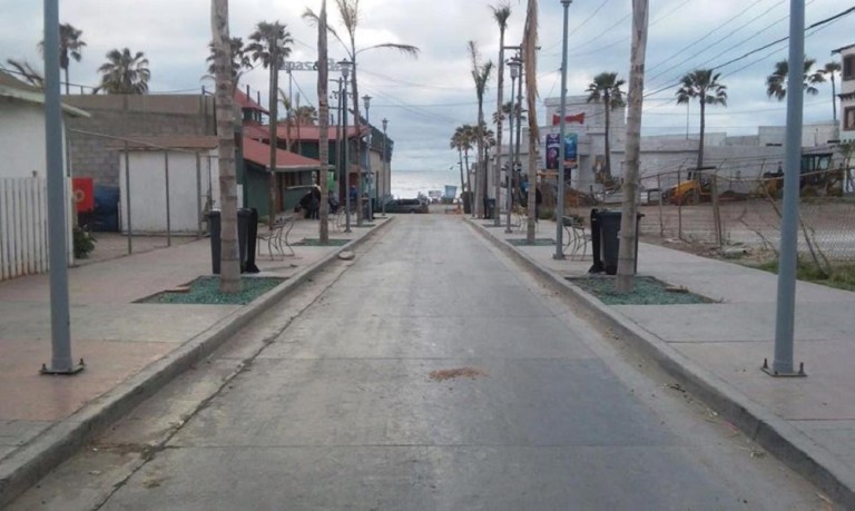 Recibe Ayuntamiento de Rosarito segundo lote de contenedores para basura