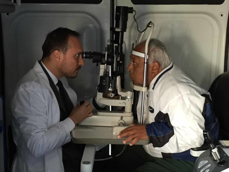Ayudan a más de 60 ancianos a recuperar la vista, DIF Rosarito y Fundación CODET
