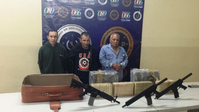 PEP y SEDENA decomisan droga y armas al cártel de Sinaloa