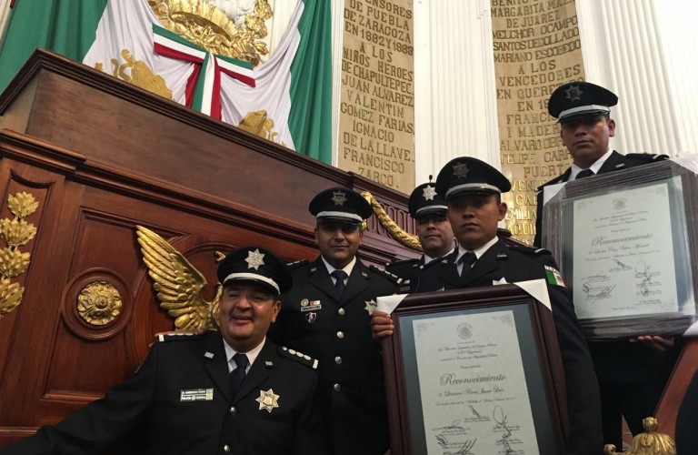 Entrega la Asamblea Legislativa de la Ciudad de México la Medalla al Mérito policial