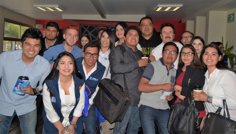 Raúl Castañeda en encuentro con estudiantes de la UABC