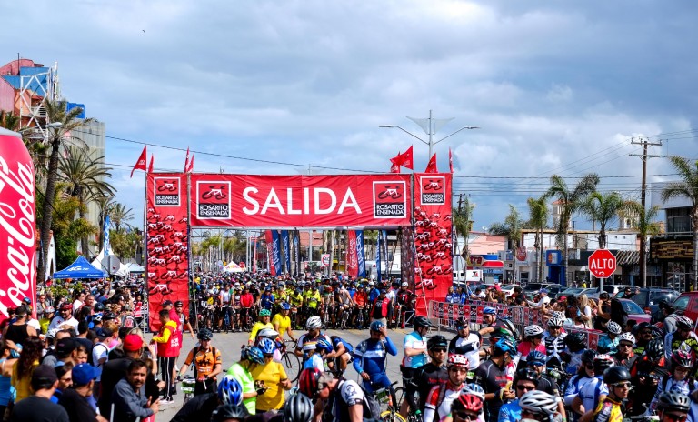 Más de 9 mil ciclistas pedalearon en la 37 edición del paseo ciclista Rosarito-Ensenada