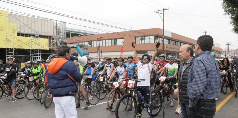 Participan más de 400 personas en paseo Ciclista de  INDEX Tijuana