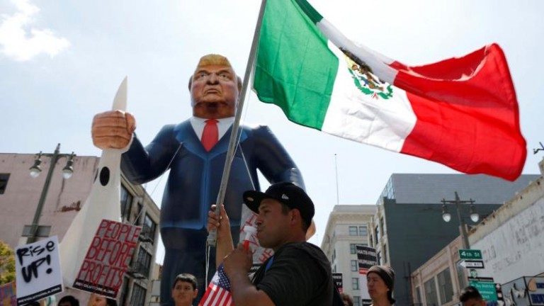 El peso mexicano pierde fuerza tras la victoria de Donald Trump