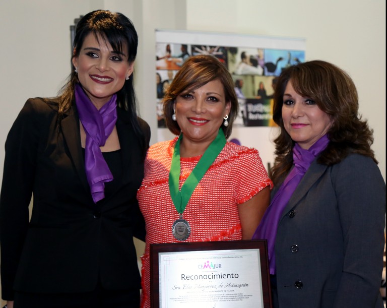 Reconoce Cemajur trabajo de la Presidenta del DIF Tijuana