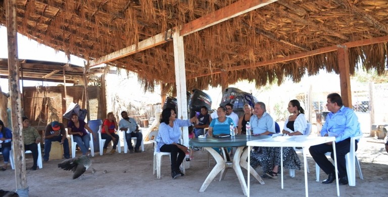 Se reúne CEDHBC con integrantes de la comunidad Cucapá