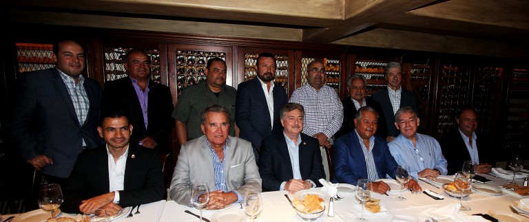 Representantes del sector empresarial de BC se reúnen con Gobernador Francisco Vega