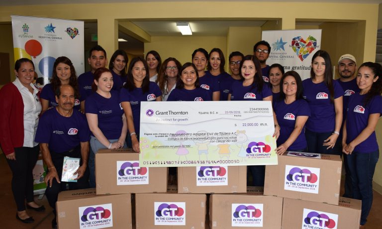 Firma de contadores públicos donan 22 mil pesos a beneficio de los niños con cáncer