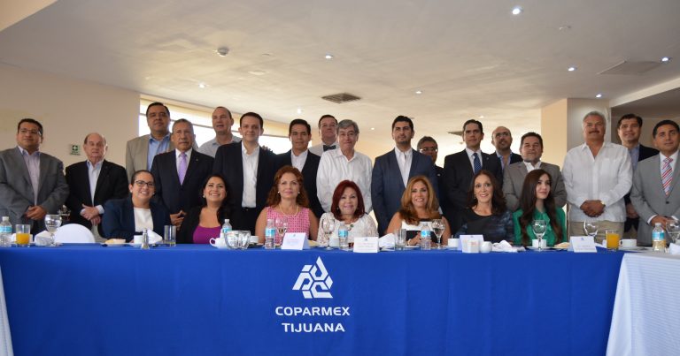 Presenta Federación Coparmex temas de Agenda Legislativa a Diputados electos