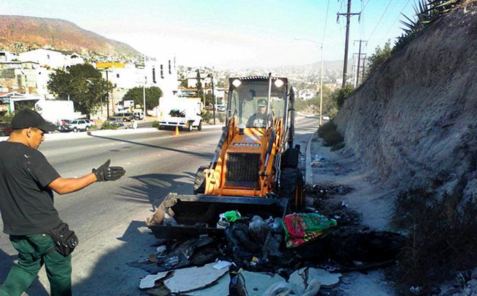 Ayuntamiento de Tijuana retira 7 toneladas de basura en diversas colonias de la ciudad
