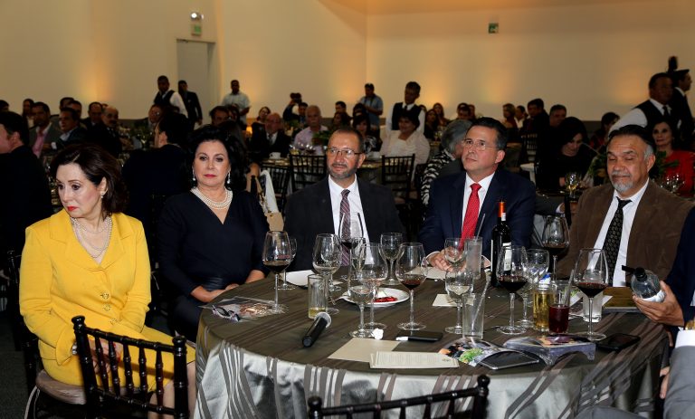 Alcalde Jorge Astiazarán acude al 50 aniversario del Hospital del Prado