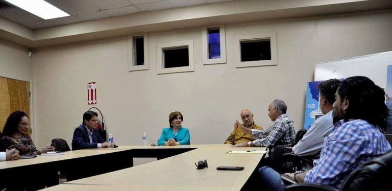 Alcaldesa Electa, Mirna Rincón, Sostiene reunión con productor de la serie “Fear The Walking Dead”