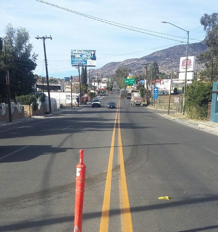 Continúa rehabilitación de vialidades; pintan principales avenidas del Pueblo Mágico