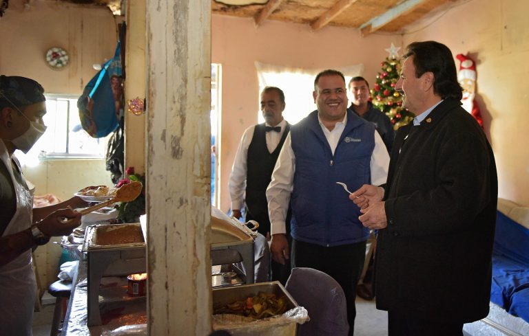 Cumple Alcalde de Tijuana con tamaliza por Día de la Candelaria en Terrazas del Valle