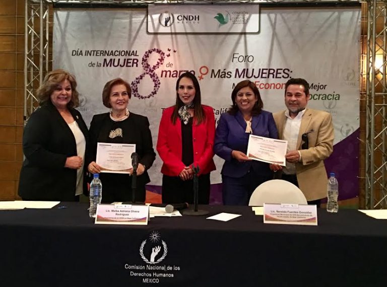 Participa Alcaldesa de Tecate en foro de la mujer