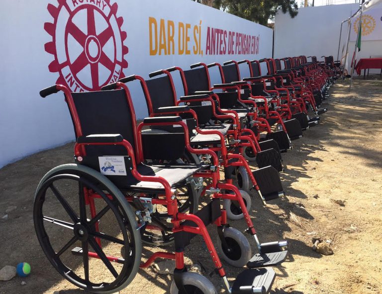 Donan sillas de ruedas