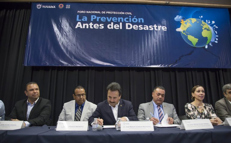 Firma Alcaldía convenio de colaboración con AMIC Estatal