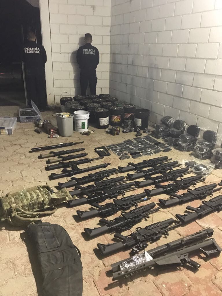 Policía Federal asegura en Sonora más de 100 mil cartuchos y 19 armas ocultos
