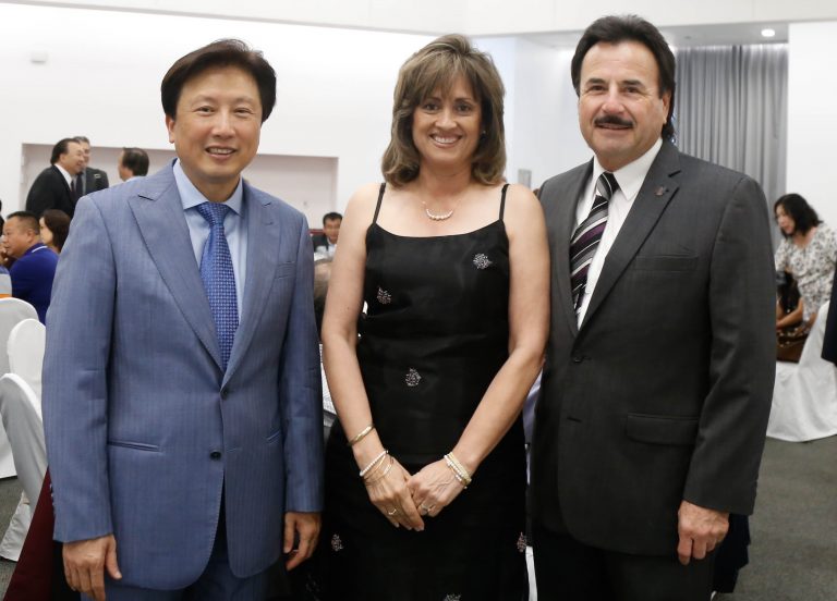 Reconoce alcalde labor del cónsul de China en Tijuana Wang Jian