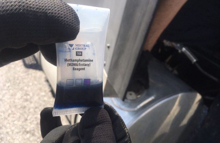 En Sonora, Policía Federal asegura 400 litros de metanfetamina