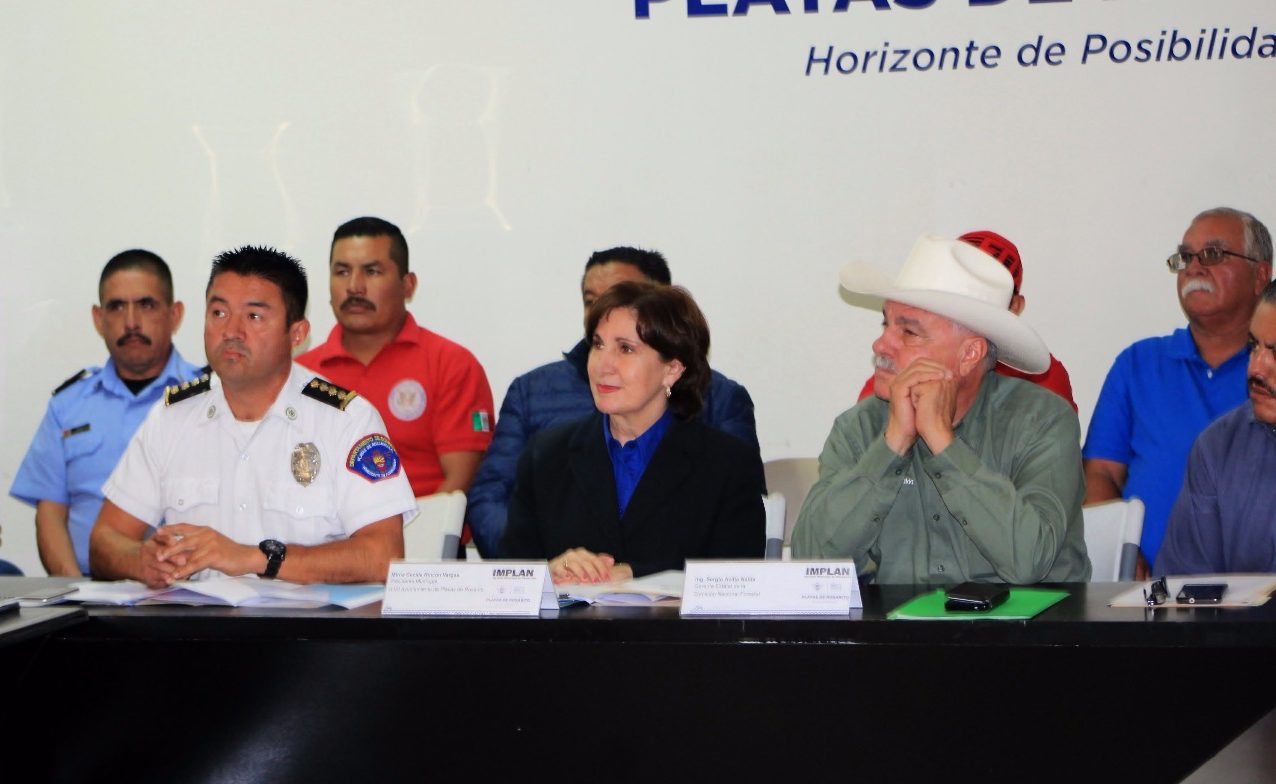 Realizan reunión de evaluación y coordinación en relación a incendio en el Cañón del Morro y el Cerro Coronel