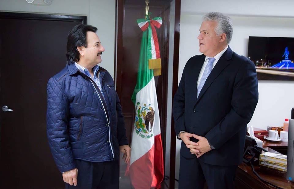 Se reúne alcalde con embajador de Ecuador en México