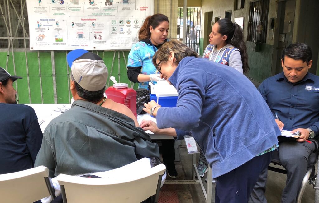 Realizan primera “Jornada Médica de Vacunación” para migrantes