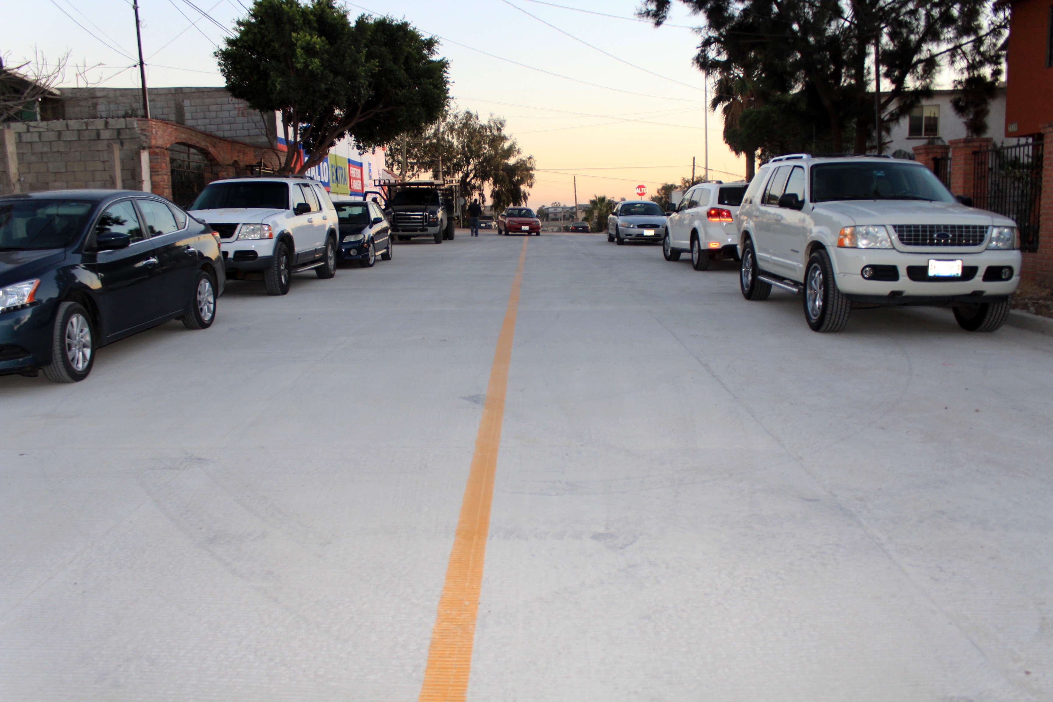 Inauguran pavimentación de la calle Sinaloa en ampliación Lucio Blanco