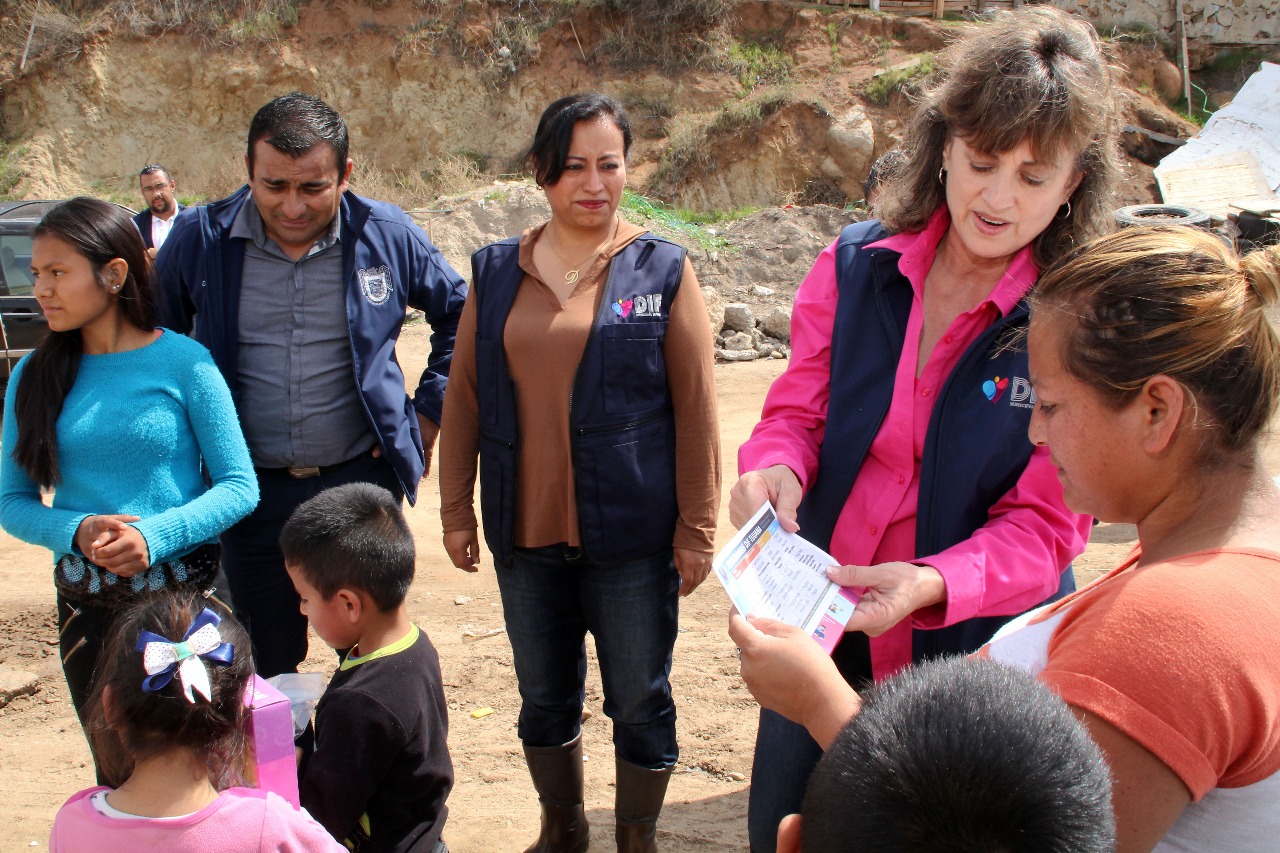 Familias de Valle Bonito recibieron apoyo e información de los programas de DIF Tijuana