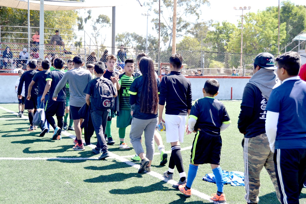 Previene  DIF Tijuana conductas de riesgo en adolescentes a través del deporte