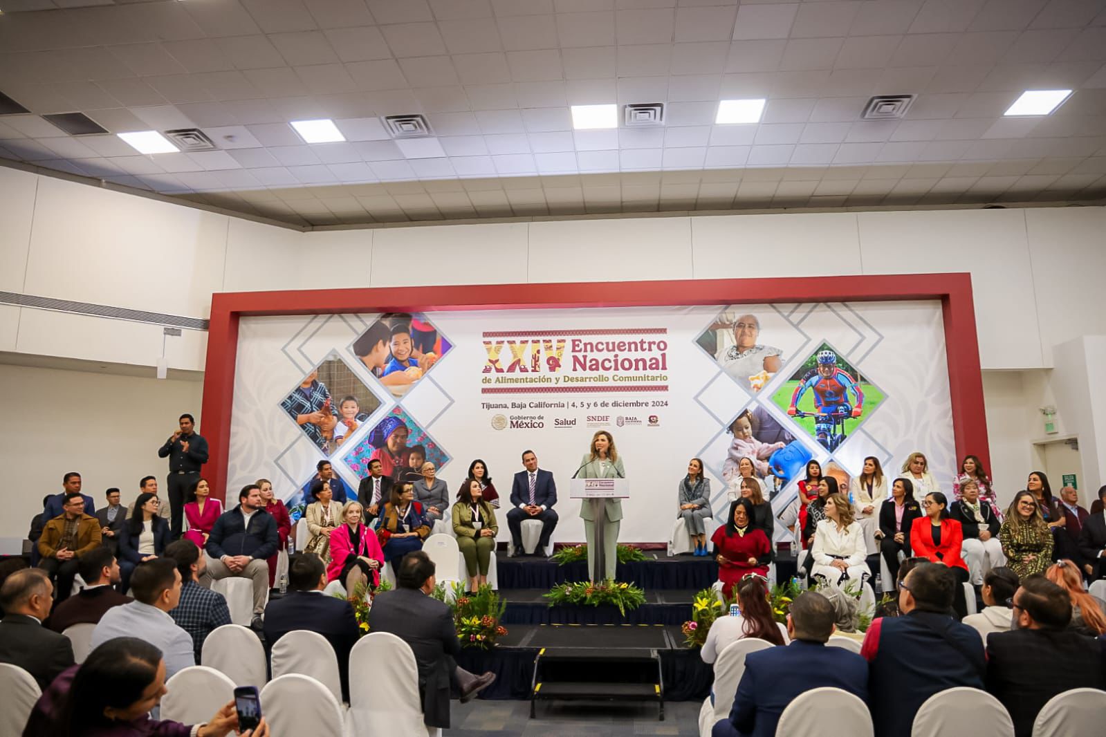 INAUGURAN ENCUENTRO NACIONAL DE LOS SISTEMA DIF