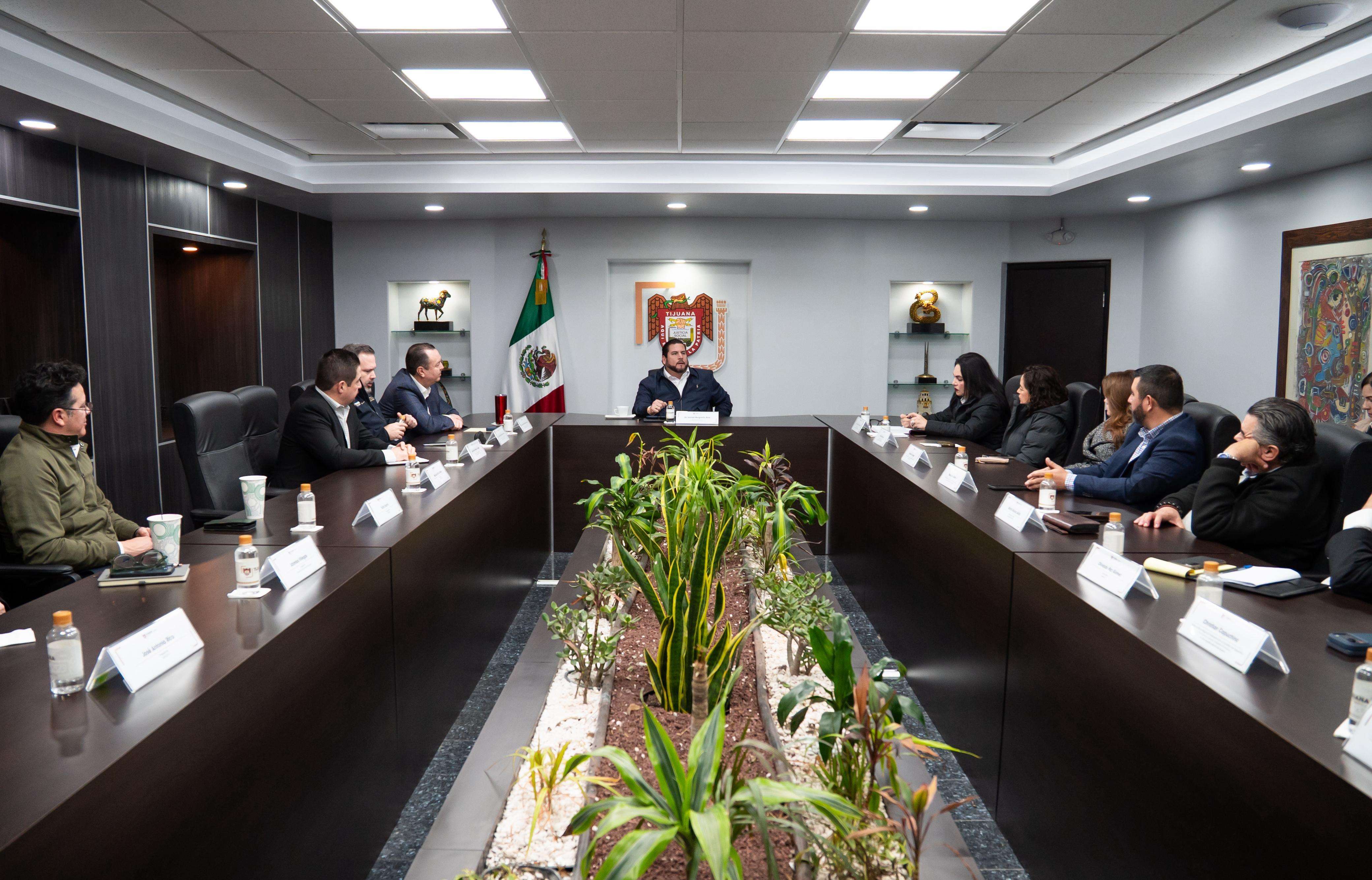 Se reúne Alcalde con secretaria de Turismo de BC para fortalecer la seguridad