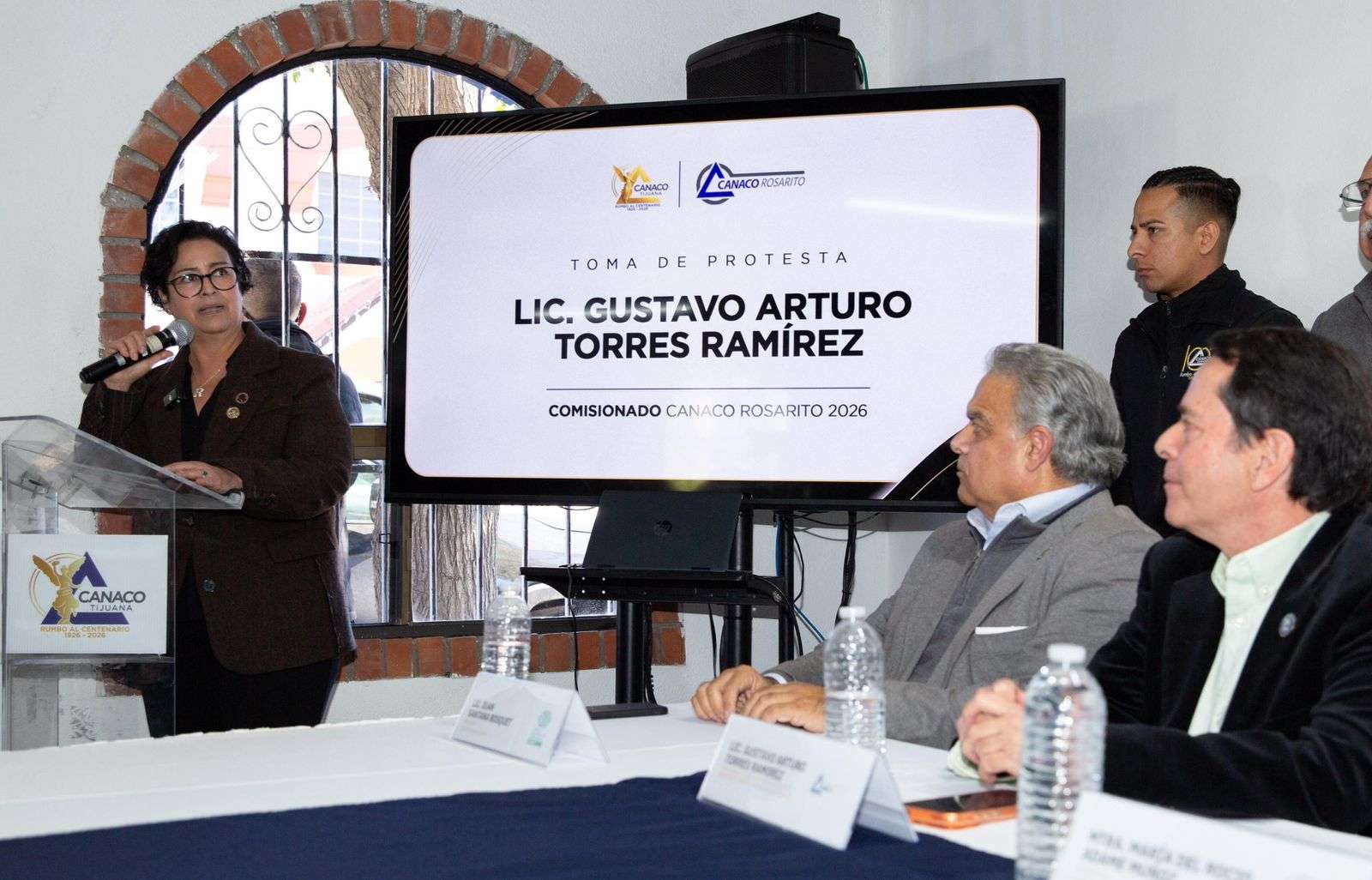 Asiste alcaldesa a toma de protesta del Comisionado de CANACO Rosarito