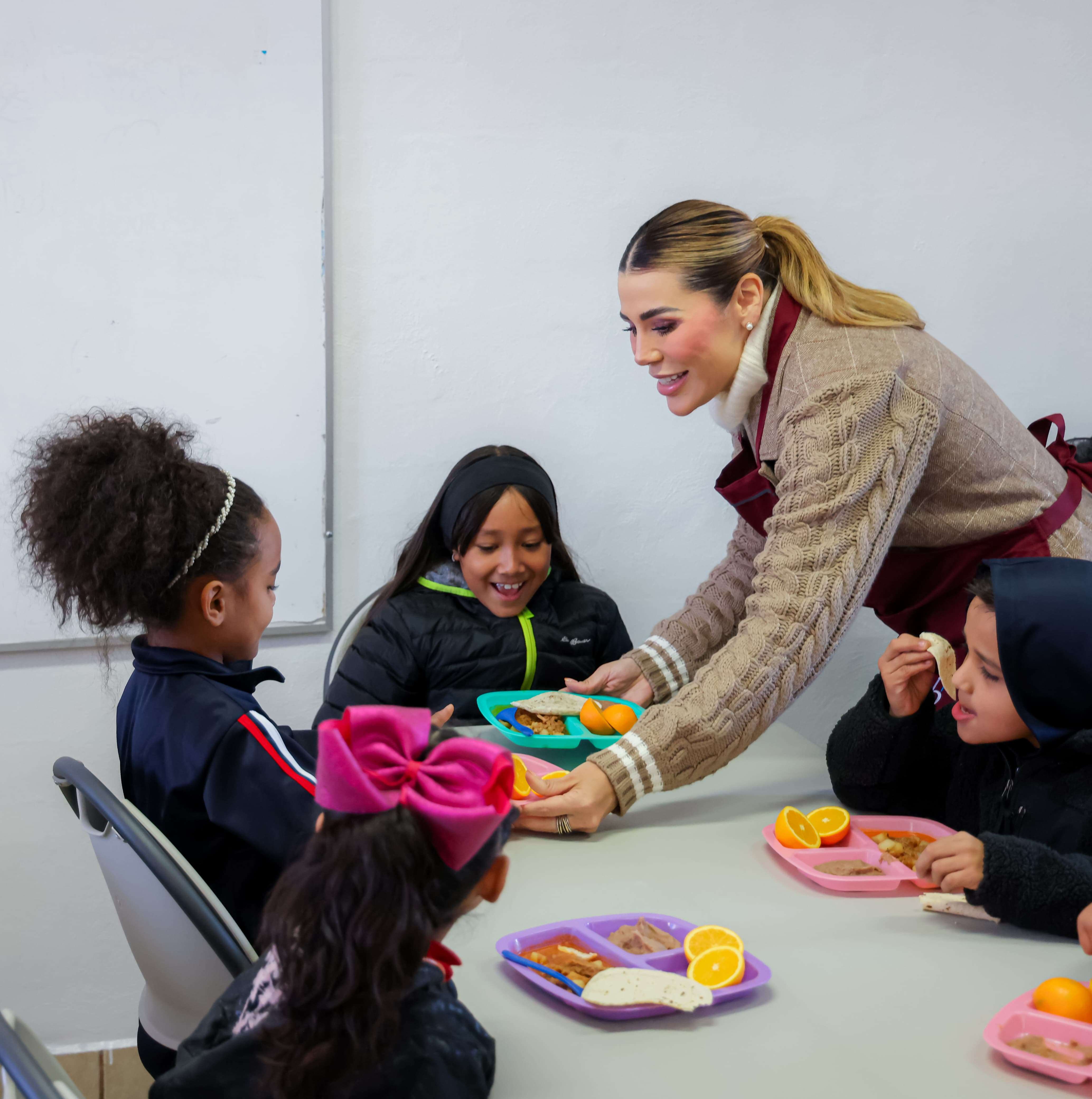 REGRESA A CLASES NIÑEZ CON DESAYUNOS CALIENTITOS