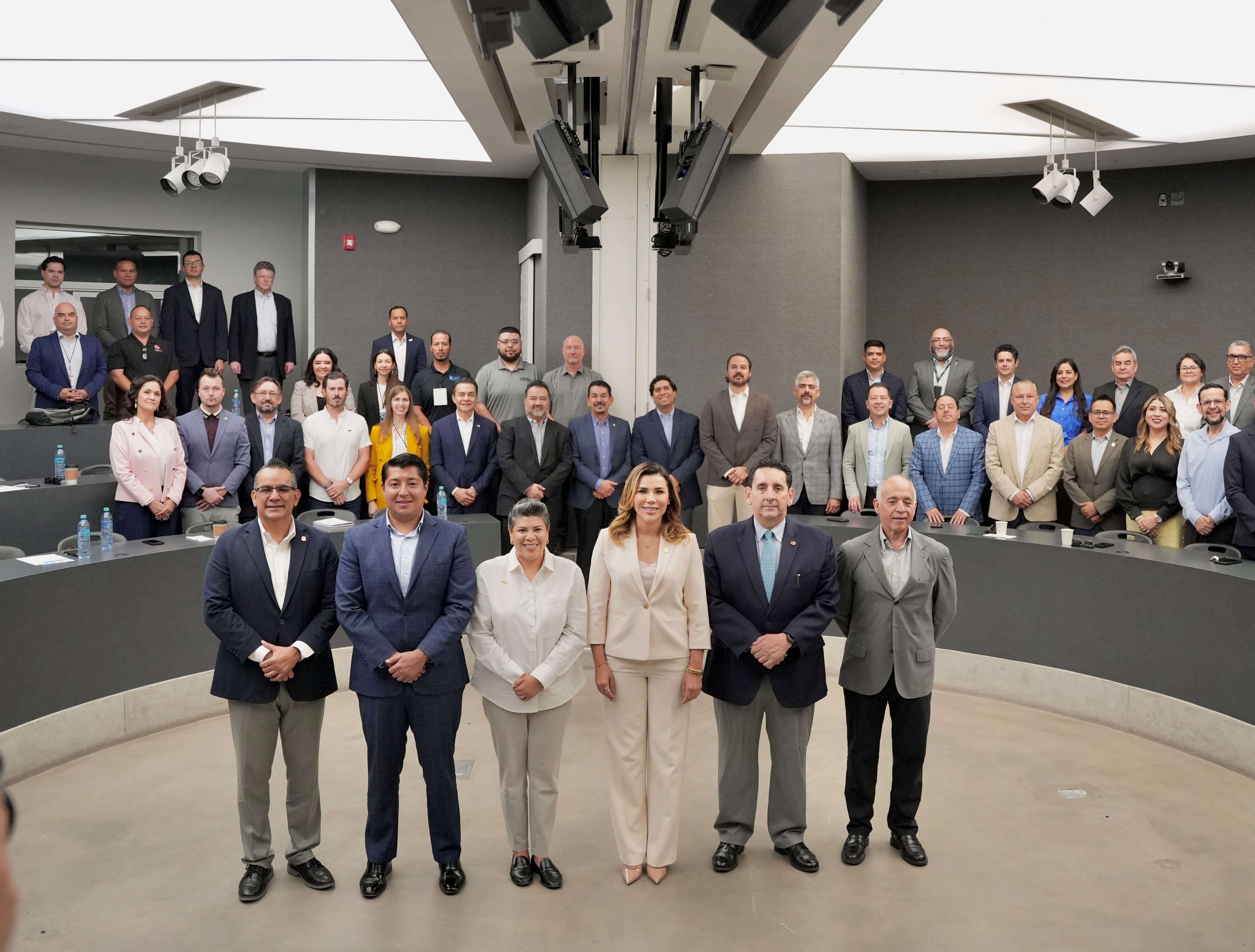 FORTALECE GOBERNADORA LA MEGAREGIÓN BC–ARIZONA